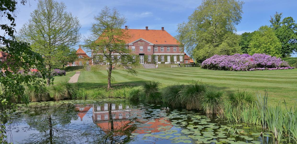 Sommerdag i parken ved Hindsgavl Slot-Middelfart