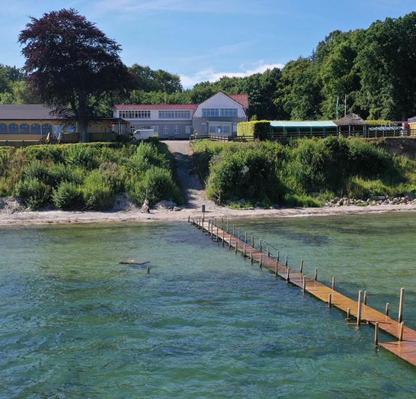 Båringskov gl. Badehotel ligger med flot udsigt - Asperup-Middelfart